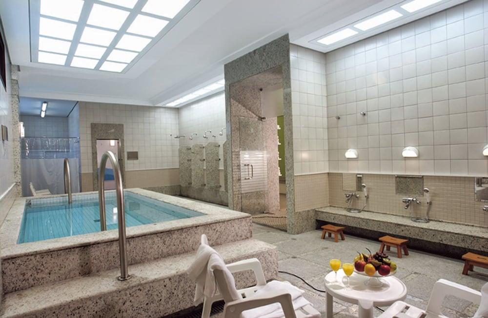 Luz Plaza Hotel 4*