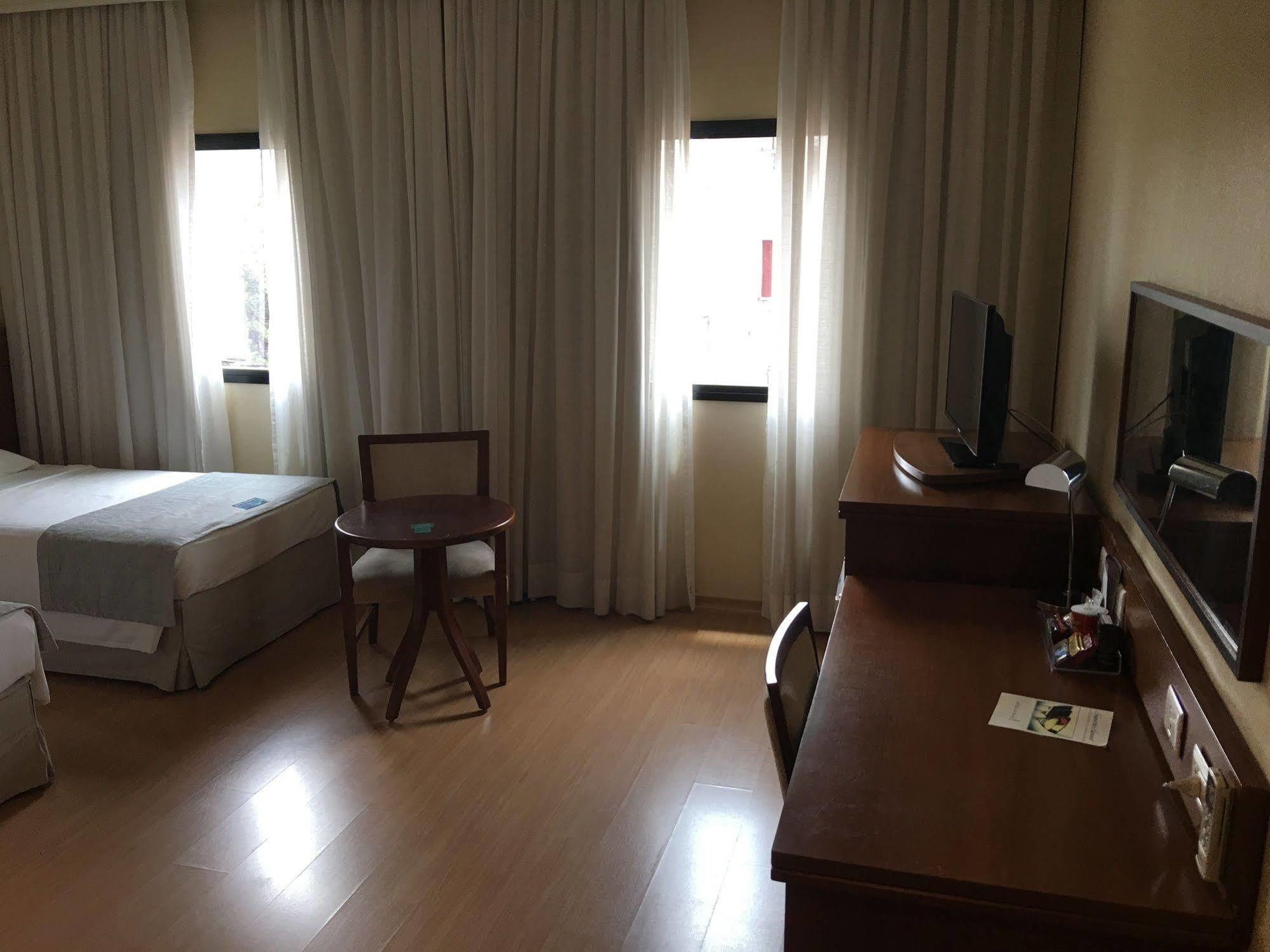 Luz Plaza Hotel 4*